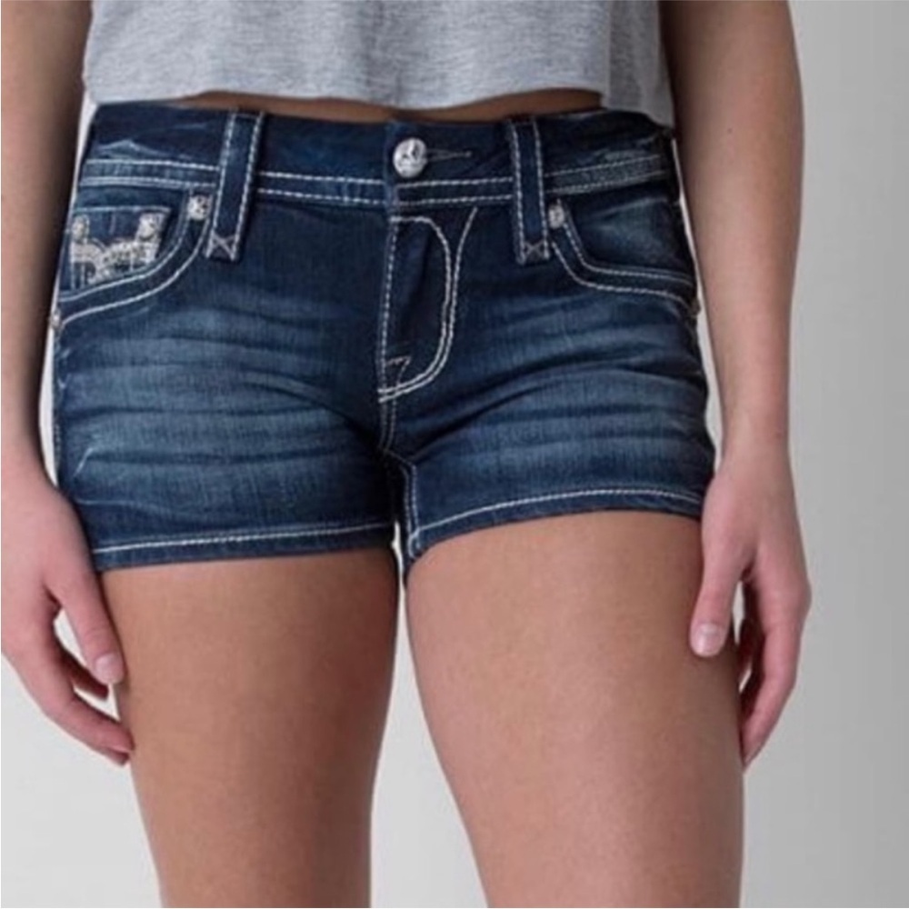 Rock Revival Sherry Stretch Short - Picture 4 of 12